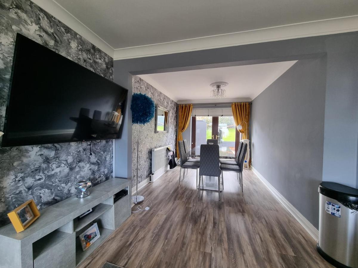 Private Room City Skyline And Mountain Views Close Too Belfast Centre And Airports Free Parking Εξωτερικό φωτογραφία